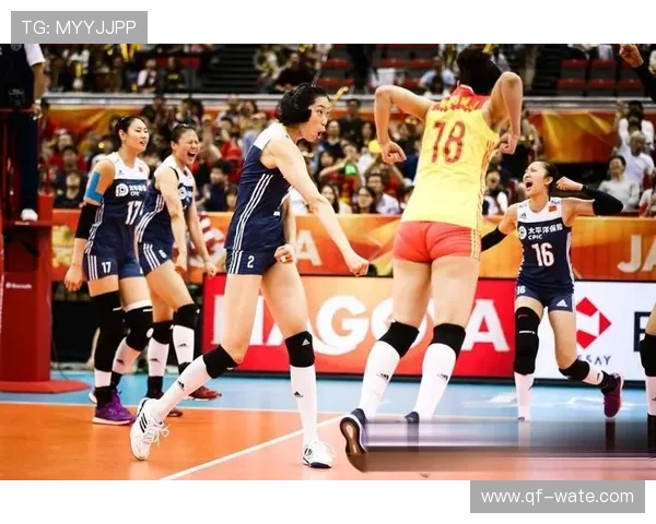 中国女排逆转胜泰国队成功晋级亚锦赛决赛，全员表现亮眼展现团队实力