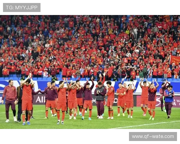 国足再迎关键战役年轻球员表现出色为球队未来注入新希望