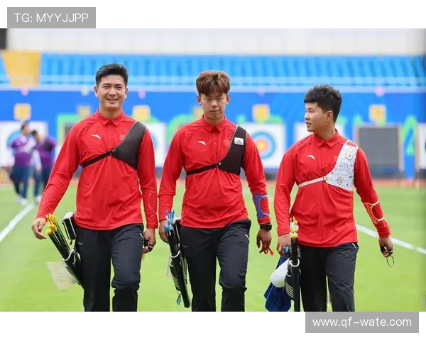 世界杯赛场激战正酣 各大豪门争夺冠军之路引发全球关注