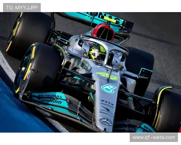 F1赛车手赛季表现分析各大车队竞争态势及新规则影响深度解析